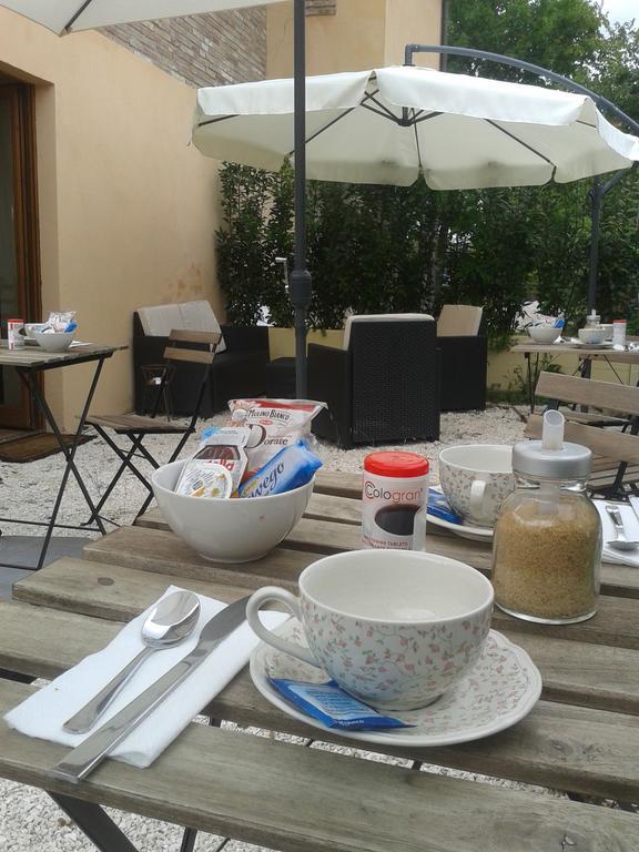 Hotel Antica Loggia Fabriano Zewnętrze zdjęcie